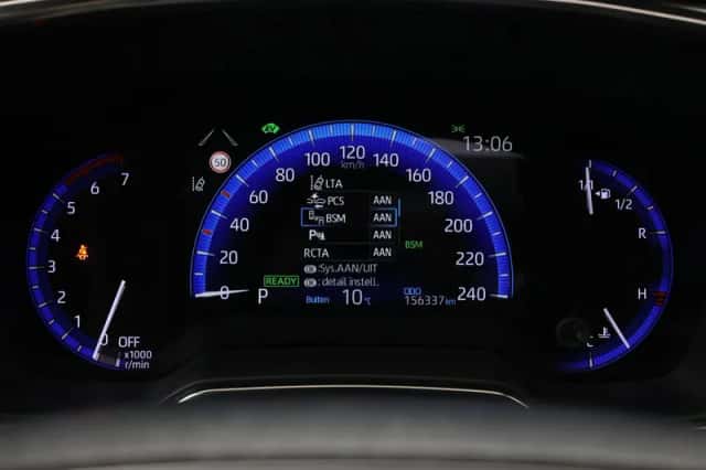 Toyota Corolla (2019) thumbnail 3