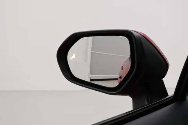 Toyota Corolla (2019) thumbnail 6