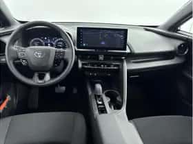 Toyota C-HR (2025) thumbnail 2