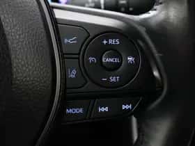 Toyota RAV4 (2020) thumbnail 10