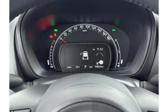 Toyota Aygo X (2022) thumbnail 3