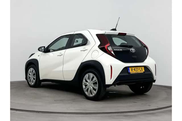 Toyota Aygo X (2022) thumbnail 4