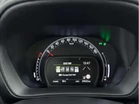 Toyota Aygo X (2022) thumbnail 3