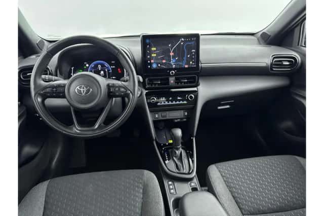 Toyota Yaris Cross (2025) thumbnail 2