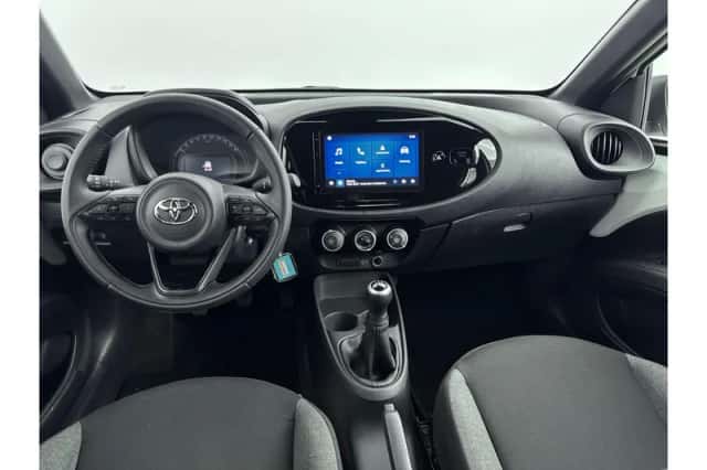 Toyota Aygo X (2024) thumbnail 2