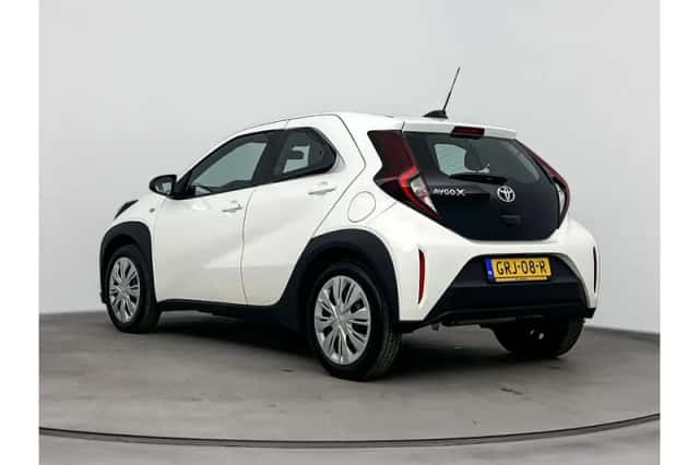 Toyota Aygo X (2024) thumbnail 4