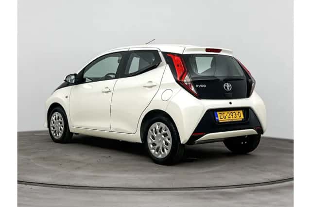 Toyota Aygo (2019) thumbnail 4