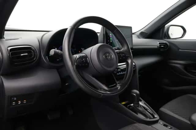 Toyota Yaris Cross (2025) thumbnail 2