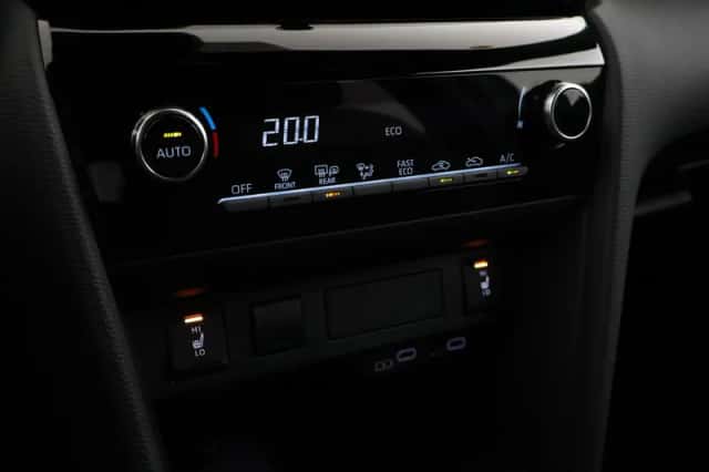 Toyota Yaris Cross (2025) thumbnail 6