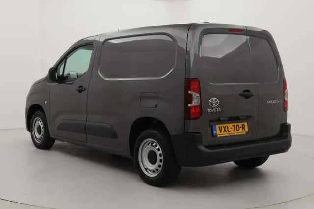 Toyota Proace (2023) thumbnail 4