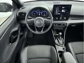 Toyota Yaris (2024) thumbnail 2