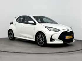 Toyota Yaris (2024) thumbnail 1