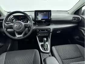 Toyota Yaris (2024) thumbnail 2