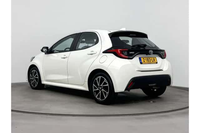 Toyota Yaris (2024) thumbnail 4