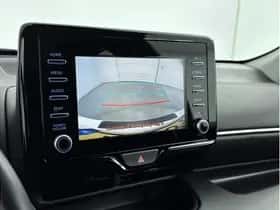 Toyota Yaris (2024) thumbnail 6