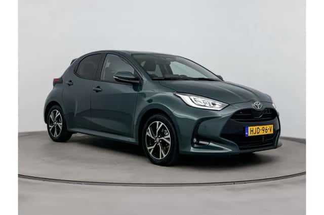 Toyota Yaris (2025) thumbnail 1
