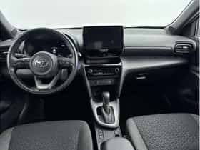 Toyota Yaris Cross (2023) thumbnail 2