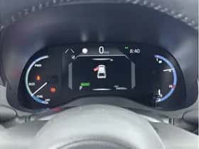 Toyota Yaris Cross (2023) thumbnail 3