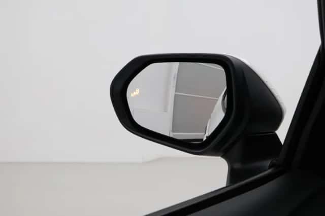 Toyota Yaris Cross (2025) thumbnail 5