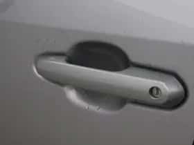 Toyota RAV4 (2024) thumbnail 12