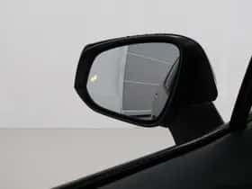 Toyota RAV4 (2024) thumbnail 5