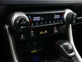 Toyota RAV4 (2024) thumbnail 7