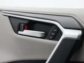 Toyota RAV4 (2022) thumbnail 14