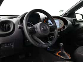 Toyota Aygo X (2022) thumbnail 2