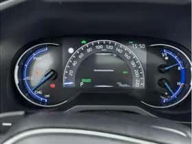 Toyota RAV4 (2021) thumbnail 3
