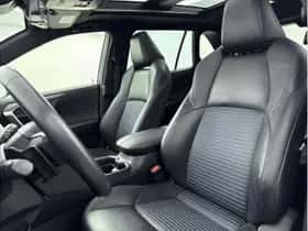 Toyota RAV4 (2021) thumbnail 9