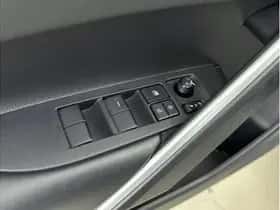 Toyota Corolla (2023) thumbnail 15
