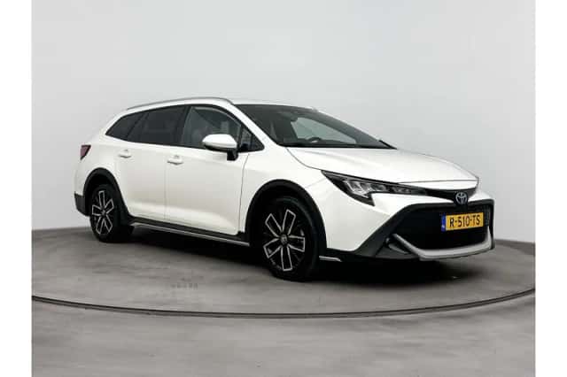 Toyota Corolla (2022) thumbnail 1