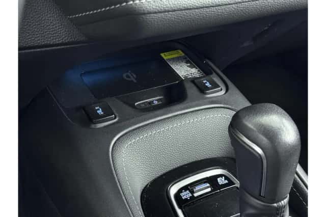 Toyota Corolla (2022) thumbnail 5