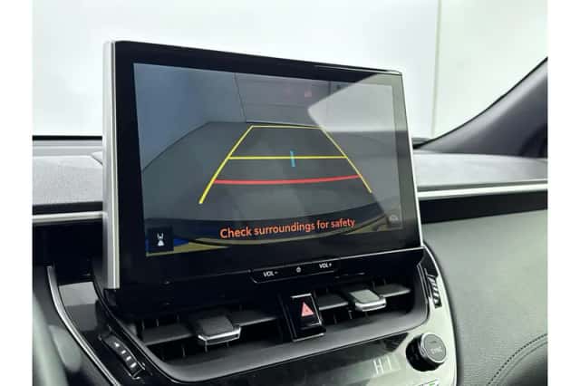 Toyota Corolla (2024) thumbnail 5