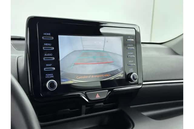 Toyota Yaris (2024) thumbnail 5