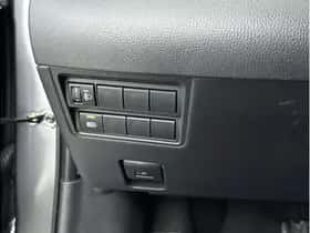 Toyota Yaris Cross (2025) thumbnail 17