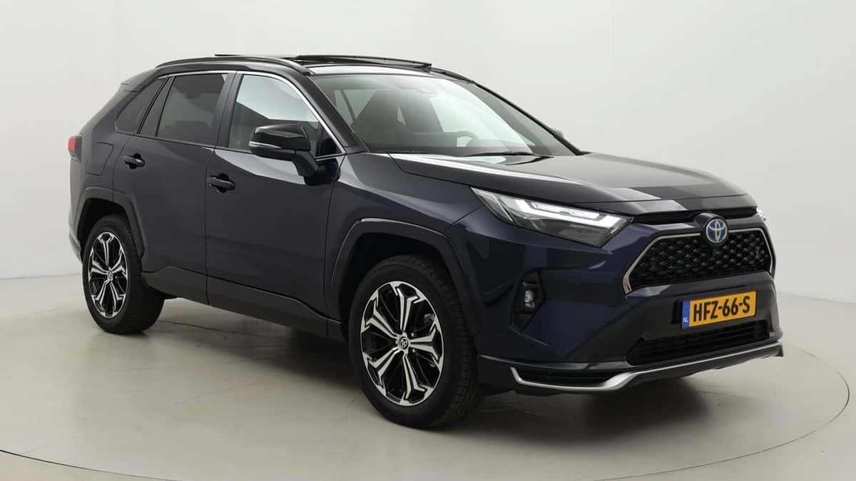 Toyota RAV4 (2025) — foto 1