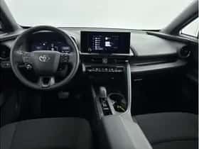 Toyota C-HR (2025) thumbnail 2