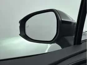 Toyota C-HR (2025) thumbnail 5
