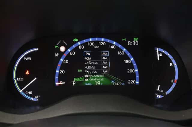 Toyota Yaris Cross (2022) thumbnail 3