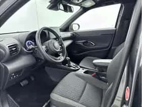 Toyota Yaris Cross (2025) thumbnail 15
