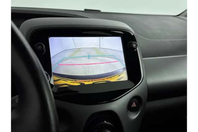 Toyota Aygo (2021) thumbnail 6