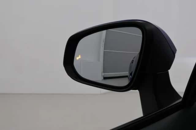 Toyota Corolla Cross (2023) thumbnail 6
