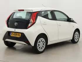 Toyota Aygo (2021) thumbnail 29