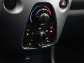 Toyota Aygo (2021) thumbnail 8