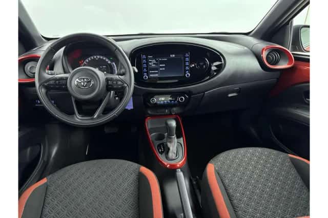 Toyota Aygo X (2023) thumbnail 2