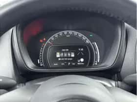 Toyota Aygo X (2023) thumbnail 3