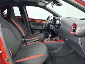 Toyota Aygo X (2023) thumbnail 24
