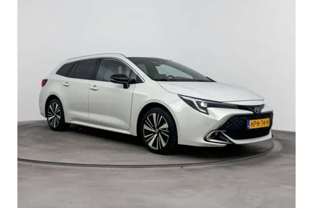 Toyota Corolla (2025) thumbnail 1