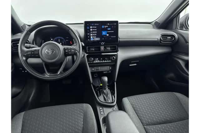 Toyota Yaris Cross (2025) thumbnail 2